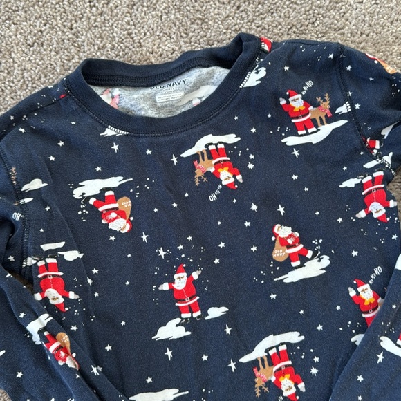 3 sets of Girls pajamas size 10 - Squishmallows and Old Navy Christmas Santa - Picture 4 of 7